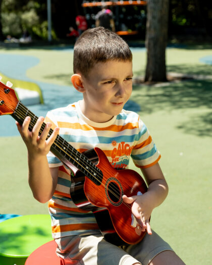 Erkek Çocuk Turuncu Çizgili Renkli T-shirt