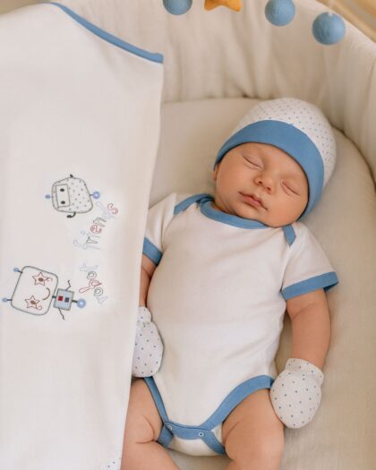 Erkek Bebek 10'lu Robot Figürlü Mavi Ekru Hastane Çıkışı