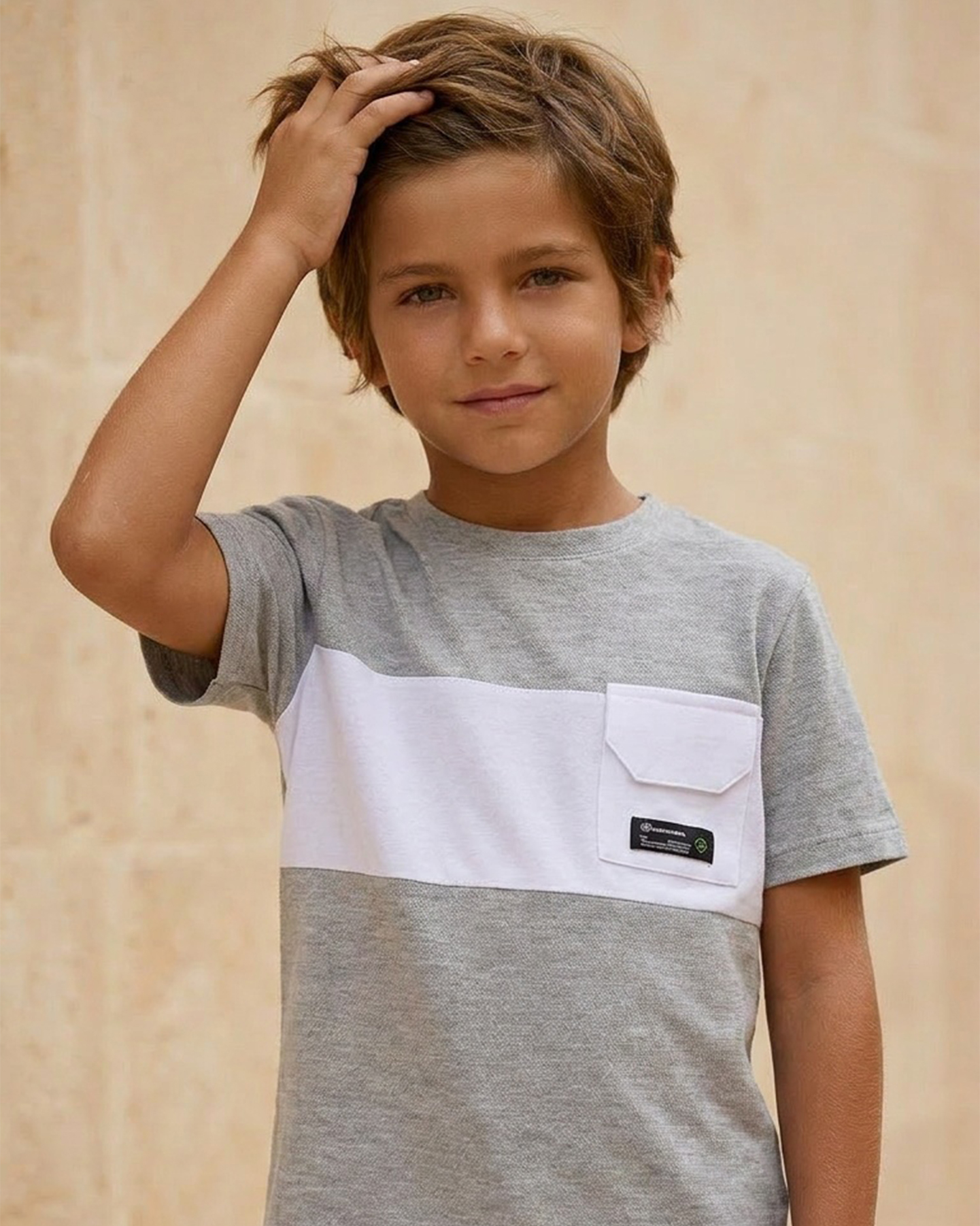 Erkek Çocuk Gri Beyaz Cep Detaylı Penye Tshirt