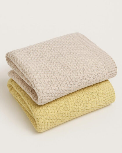 Kız Bebek Desenli Triko Battaniye 80 x 90 cm