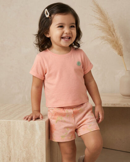 Kız Bebek Somon Pembe Basic Tişört & Desenli Şort Takım